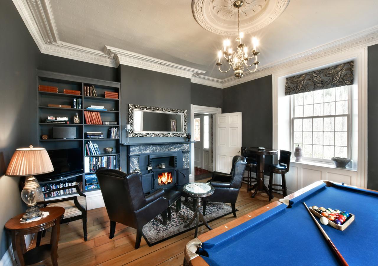 Brockamour Manor Bed And Breakfast Niagara-on-the-Lake ภายนอก รูปภาพ