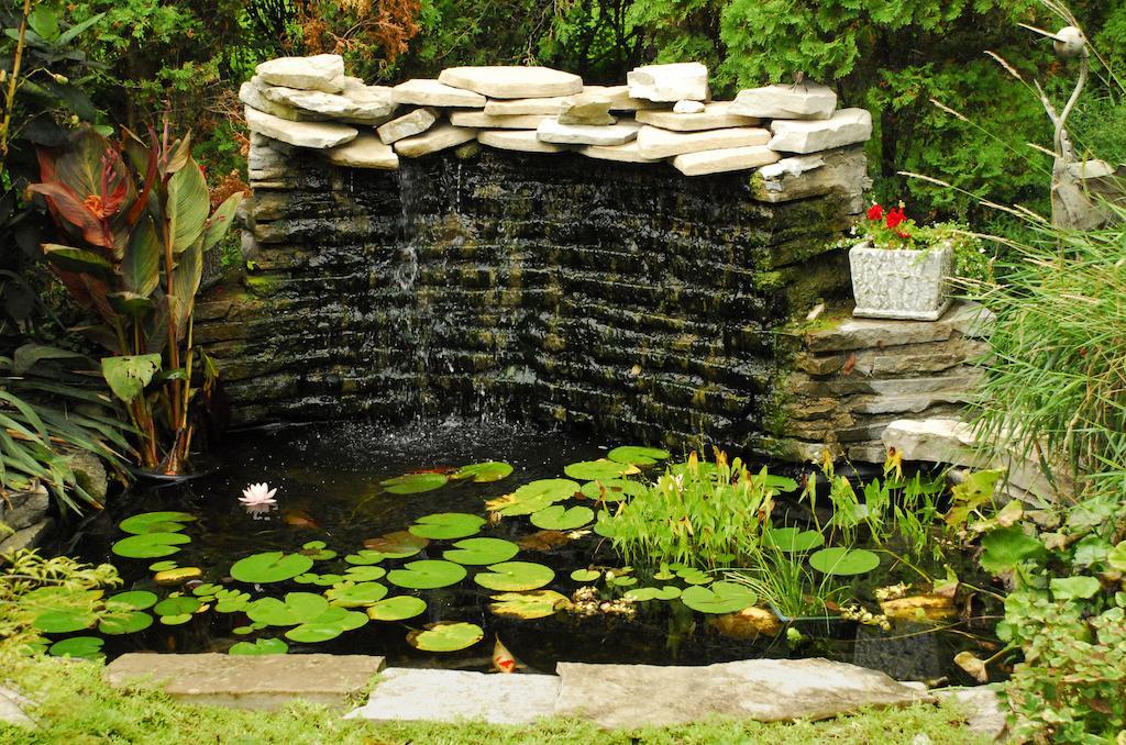 Brockamour Manor Bed And Breakfast Niagara-on-the-Lake ภายนอก รูปภาพ